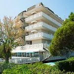 Savoy 4* Καόρλε