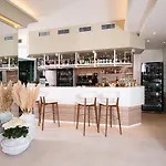 Ξενοδοχείο Savoy 4*