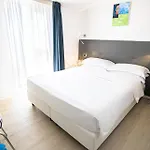 Savoy Hotel 4*