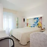 Savoy 4*