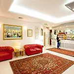 Savoy Отель 4*