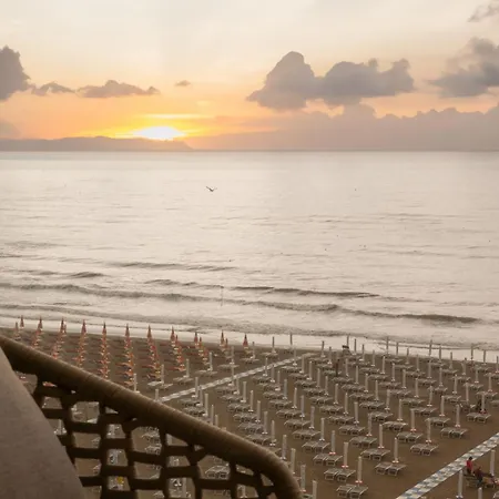 فندق Savoy كاوْرلي