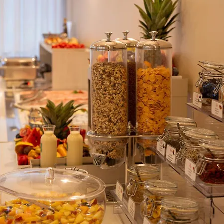 Savoy 4* كاوْرلي