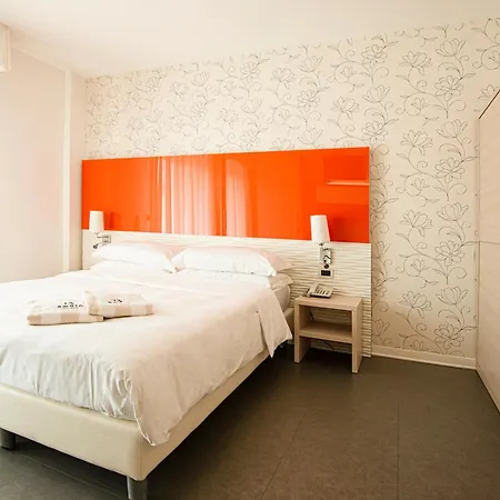 Savoy 4*
