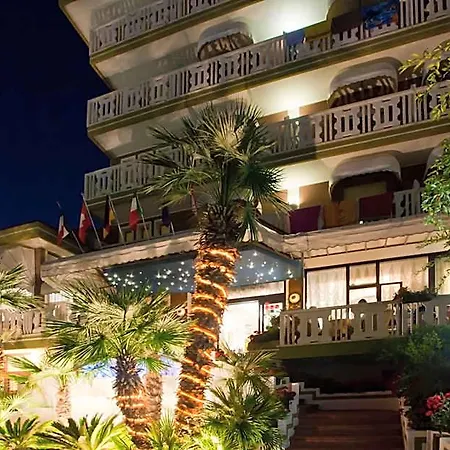 Savoy Hotel 4*